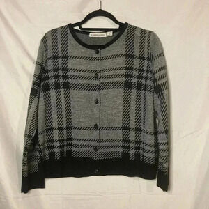 Karen Lessly button‎ up sweater